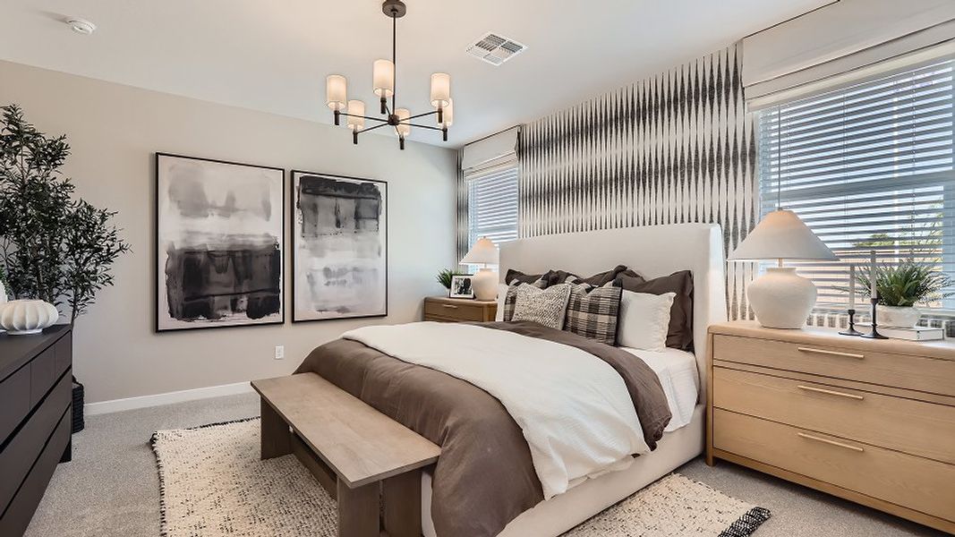 3580 Latitude Owners 1of2 F1 Base7