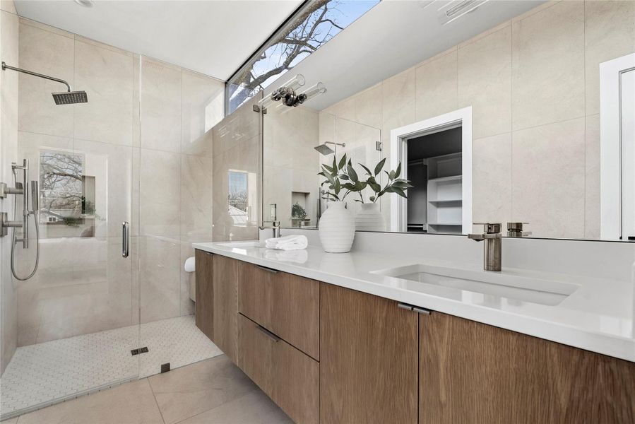 Furnished interior view inside a new home in , Austin (Image 13).