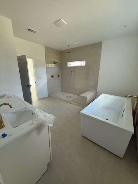 Furnished interior view inside a new home in , Jefferson (Image 6).