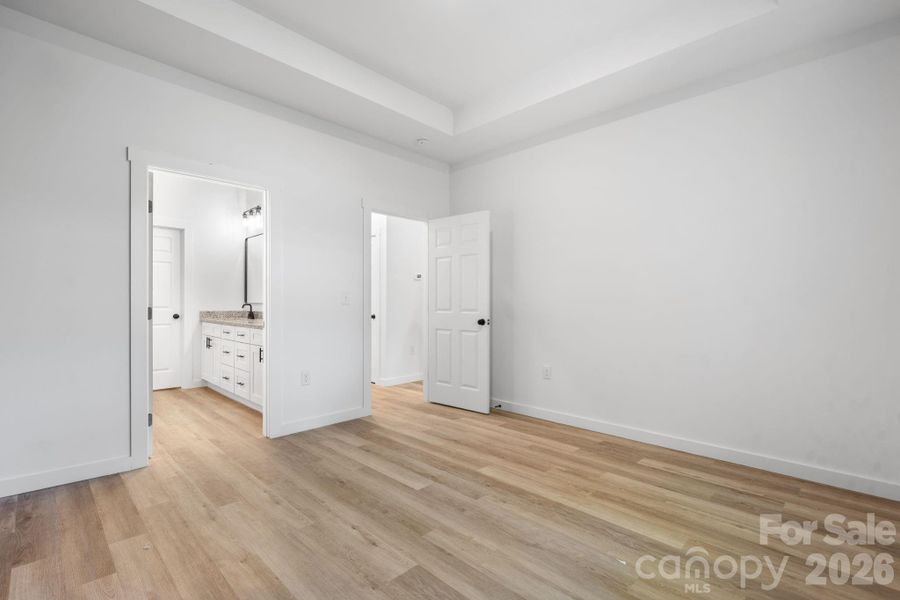 Spacious, unfurnished interior of a new home in , Taylorsville (Image 30).