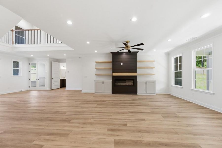 Spacious, unfurnished interior of a new home in , Griffin (Image 42).