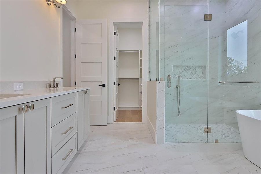 Furnished interior view inside a new home in , Tampa (Image 33).