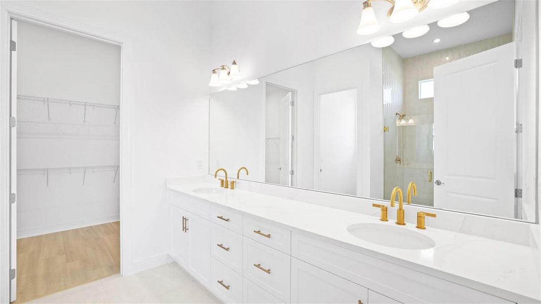 Owner's Bath Owner's Bath