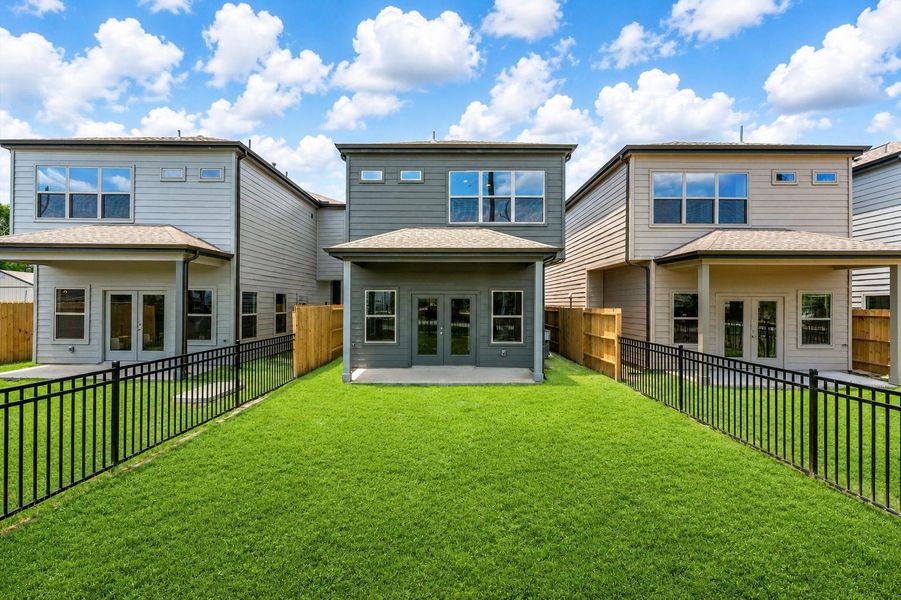 Exterior details and patio area of a home in , Houston (Image 3).