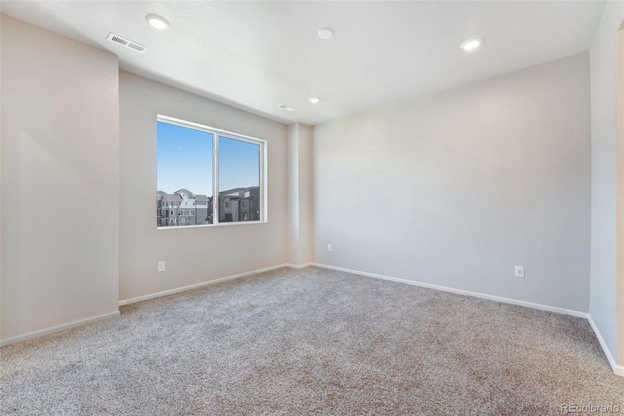 Spacious, unfurnished interior of a new home in , Broomfield (Image 13).