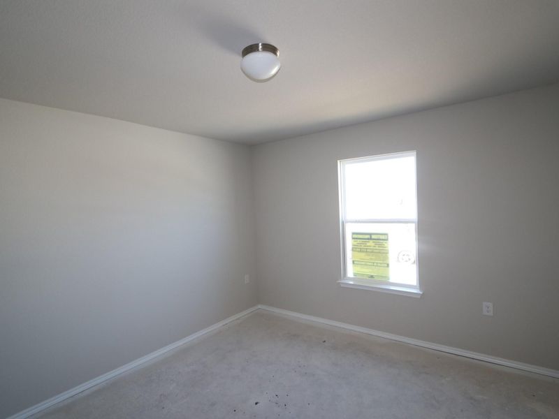 Spacious, unfurnished interior of a new home in Marble Creek Crossing, Austin (Image 6).