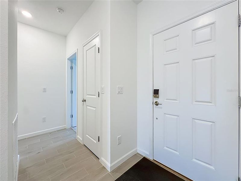 Spacious, unfurnished interior of a new home in , Green Cove Springs (Image 21). Spacious, unfurnished interior of a new home in , Green Cove Springs (Image 21).