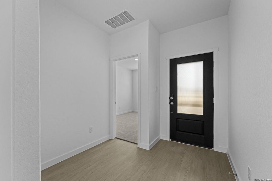 Spacious, unfurnished interior of a new home in Waterwheel, San Antonio (Image 14). Spacious, unfurnished interior of a new home in Waterwheel, San Antonio (Image 14).