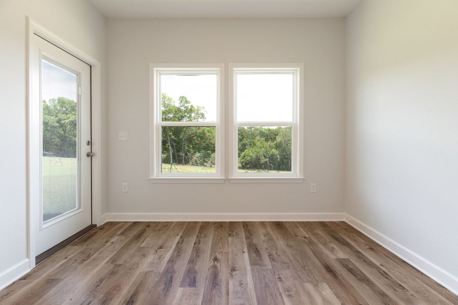 Spacious, unfurnished interior of a new home in Blossom Grove, Crestview (Image 37).