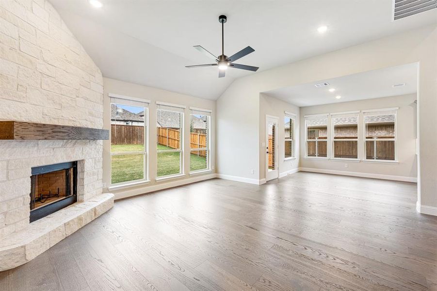 Spacious, unfurnished interior of a new home in Liberty, Melissa (Image 32).
