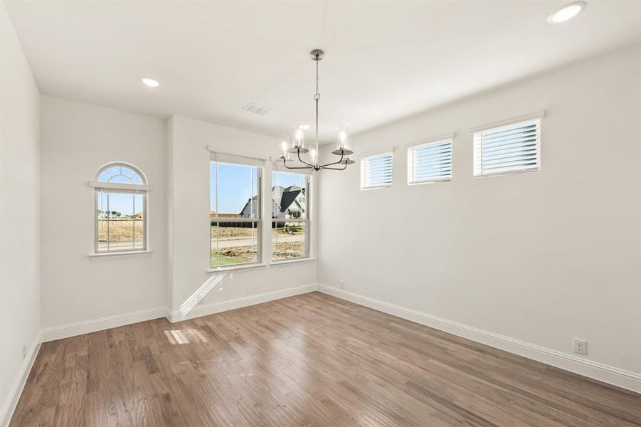 Spacious, unfurnished interior of a new home in Wildflower Ranch 60-65, Fort Worth (Image 13). Spacious, unfurnished interior of a new home in Wildflower Ranch 60-65, Fort Worth (Image 13).