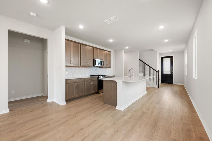 Representative images and renderings are for illustrative purposes. Actual structural options and design finishes of home may vary. Representative images and renderings are for illustrative purposes. Actual structural options and design finishes of home may vary.