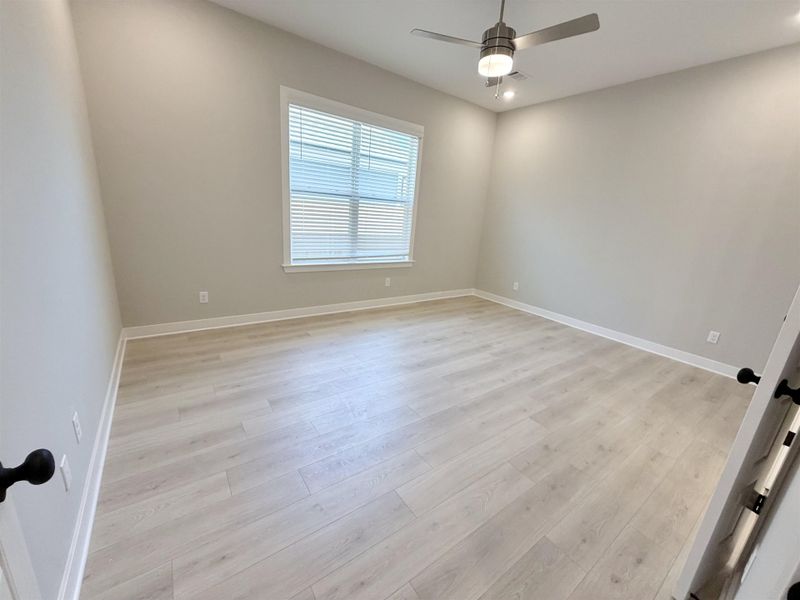 Spacious, unfurnished interior of a new home in Lockwood, Collierville (Image 21).
