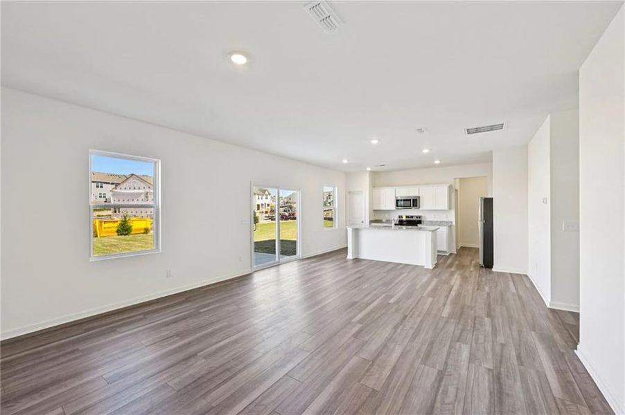 Spacious, unfurnished interior of a new home in Casteel, Bethlehem (Image 14).