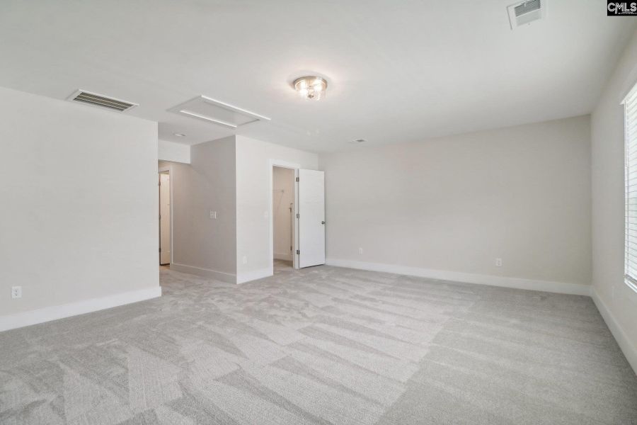 Spacious, unfurnished interior of a new home in Blythewood Farms, Blythewood (Image 29).