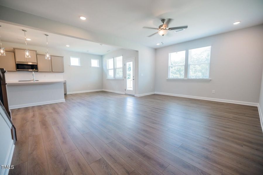 Spacious, unfurnished interior of a new home in Tobacco Road, Angier (Image 116). Spacious, unfurnished interior of a new home in Tobacco Road, Angier (Image 116).