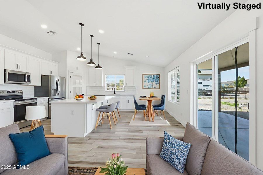 011_ListerPros virtually staged (2)