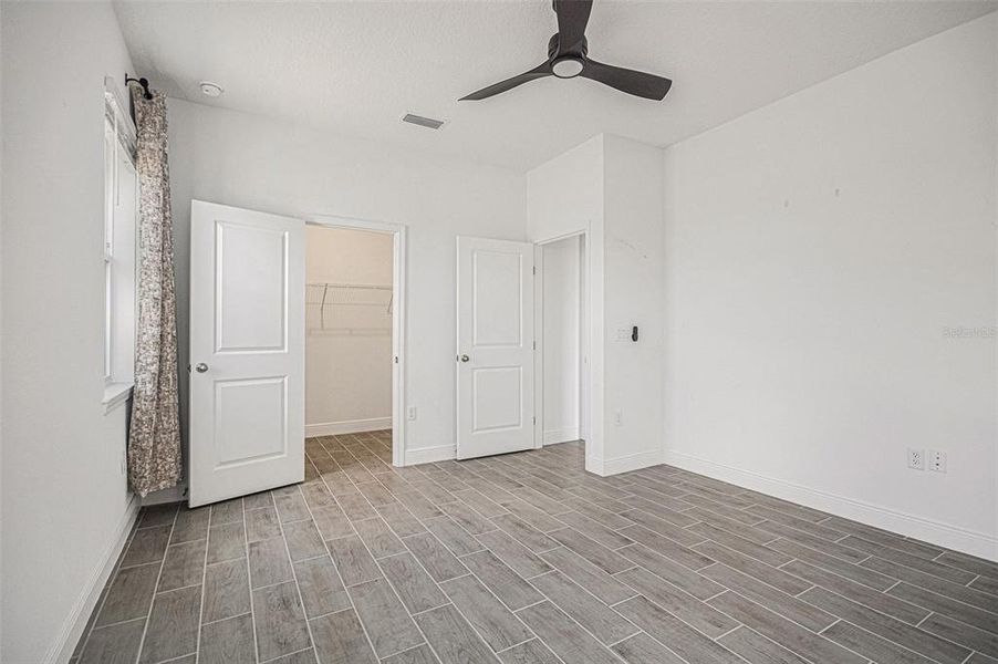 Spacious, unfurnished interior of a new home in Hills of Minneola, Minneola (Image 29).