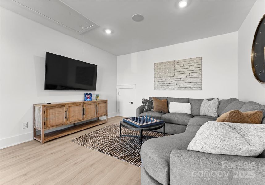 Furnished interior view inside a new home in , Wesley Chapel (Image 21).