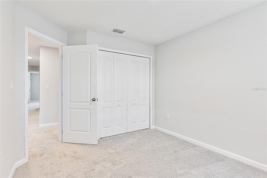 Spacious, unfurnished interior of a new home in Towns at Tuskawilla Commons, Oviedo (Image 17).