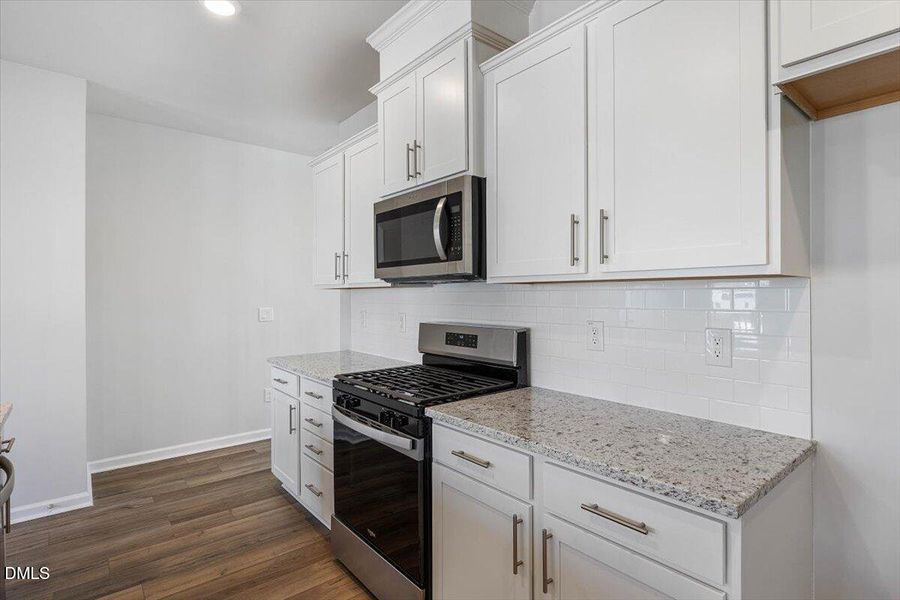 15-7256 Morris Acres - Open Peek Media-1