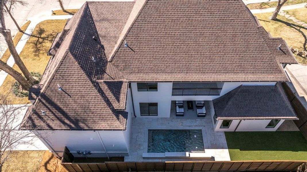 Exterior details and patio area of a home in , Dallas (Image 27).