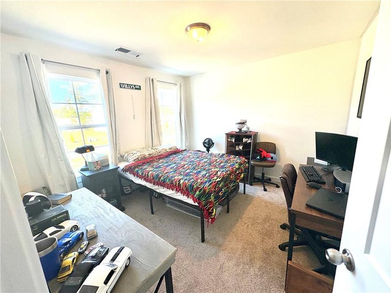 Furnished interior view inside a new home in , Toccoa (Image 44).