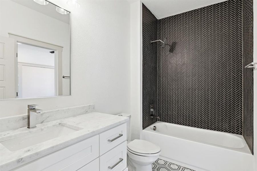 Furnished interior view inside a new home in Lucky Ridge, Boyd (Image 28).