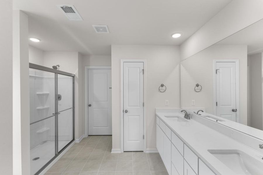Furnished interior view inside a new home in Hitchcock Preserve, Aiken (Image 13).