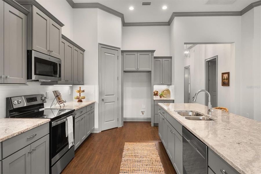 Furnished interior view inside a new home in , Lakeland (Image 14).