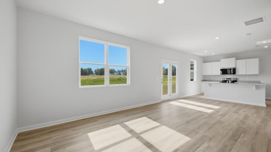 Spacious, unfurnished interior of a new home in Northberry, Rome (Image 15).