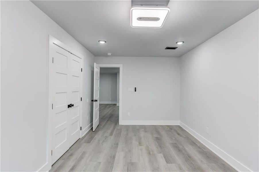 Spacious, unfurnished interior of a new home in , Atlanta (Image 80). Spacious, unfurnished interior of a new home in , Atlanta (Image 80).