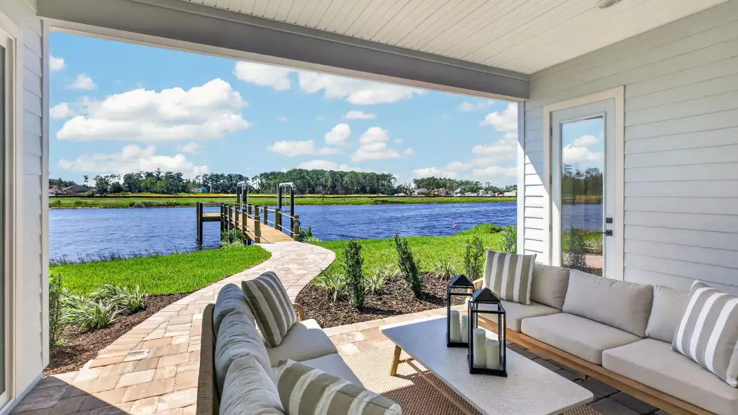 Representative exterior details of a home built from the Frasier by D.R. Horton in Broward Key, Jacksonville (Image 3).
