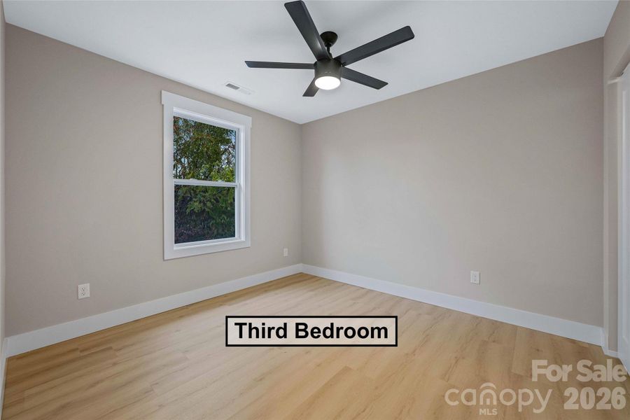 Spacious, unfurnished interior of a new home in , Alexander (Image 23).