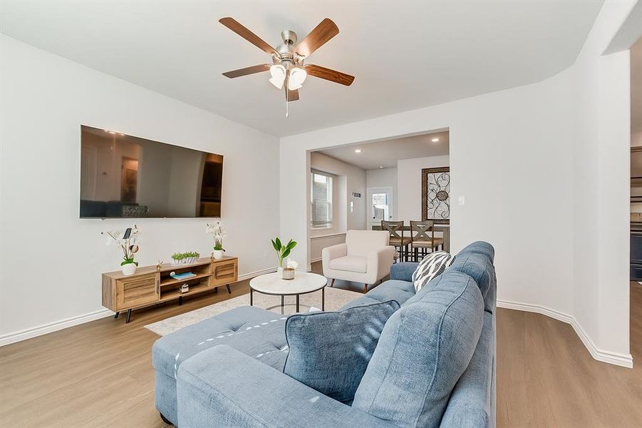 Furnished interior view inside a new home in Enchanted Bay, Fort Worth (Image 12). Furnished interior view inside a new home in Enchanted Bay, Fort Worth (Image 12).