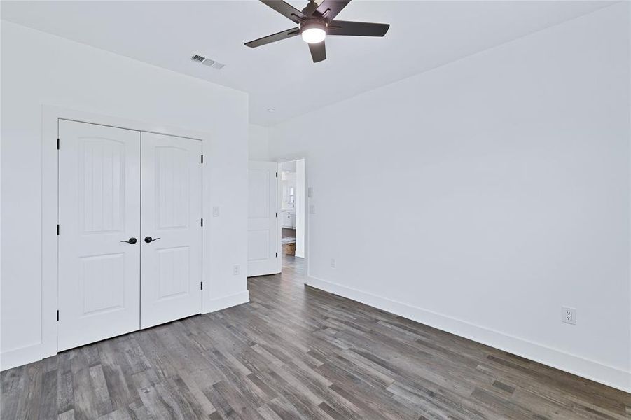 Image 33 of a home in . Image 33 of a home in .