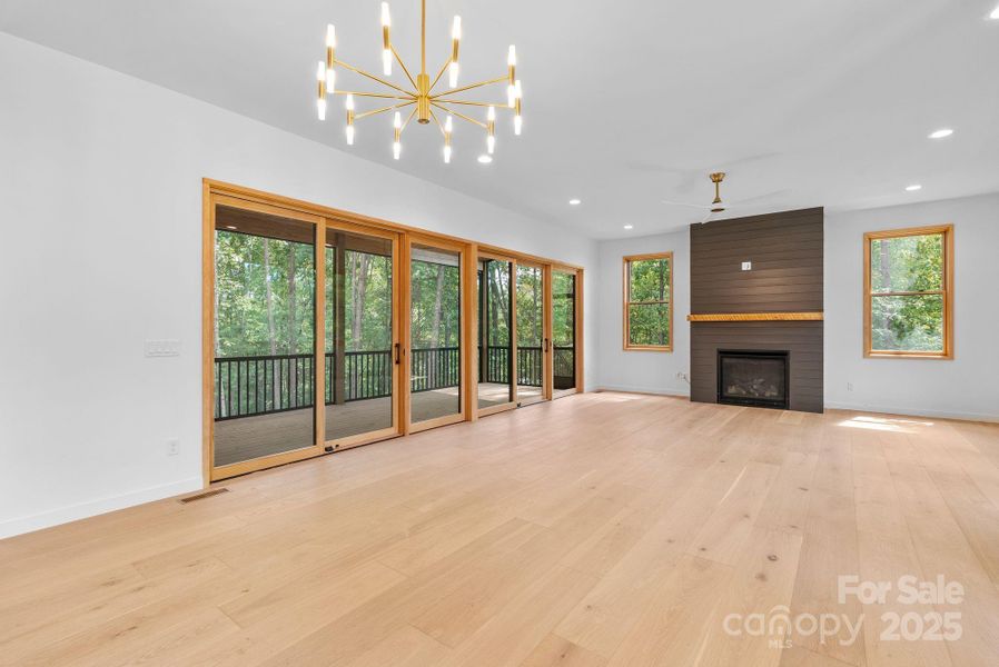 Spacious, unfurnished interior of a new home in , Asheville (Image 31).