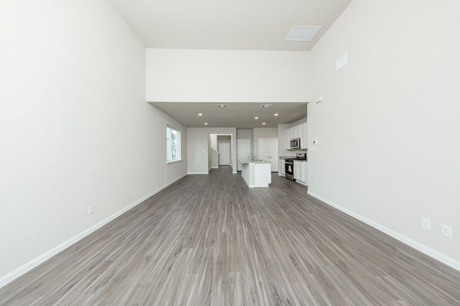 Spacious, unfurnished interior of a new home in Cliffstone Hills, Conroe (Image 15). Spacious, unfurnished interior of a new home in Cliffstone Hills, Conroe (Image 15).