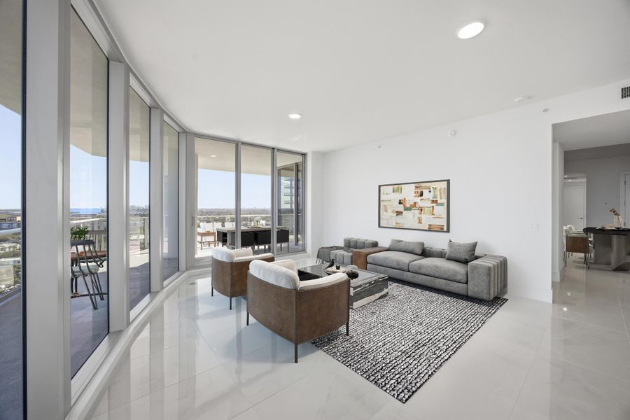 STAGED LIVIGN AREA STAGED LIVIGN AREA