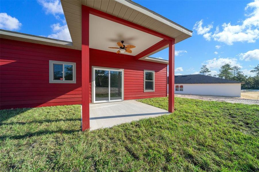 Exterior details and patio area of a home in , Ocala (Image 4).