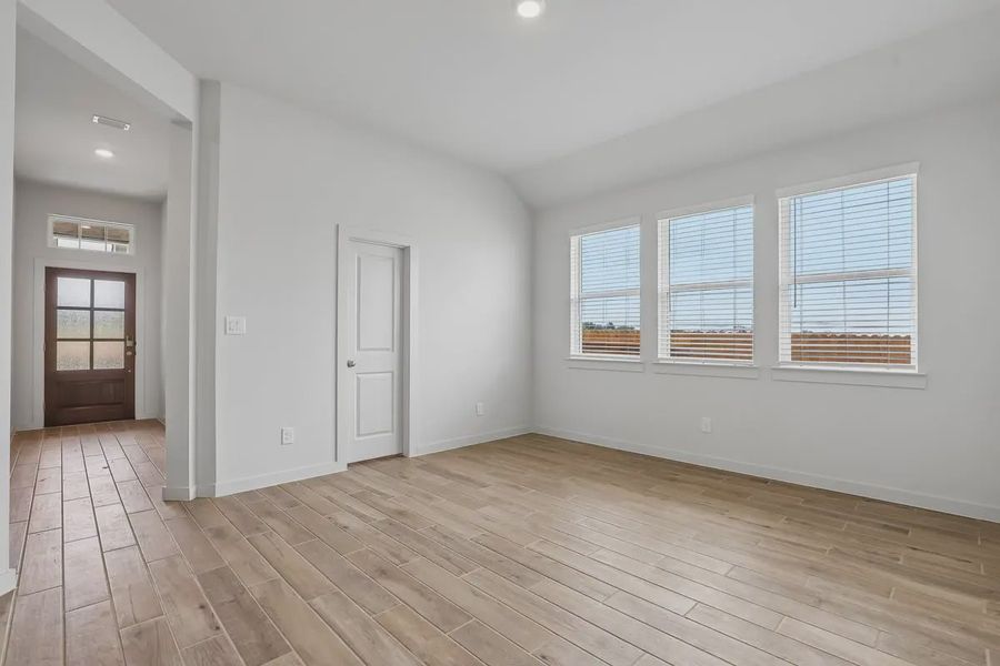 Spacious, unfurnished interior of a new home in Stream Waters, Seguin (Image 24). Spacious, unfurnished interior of a new home in Stream Waters, Seguin (Image 24).