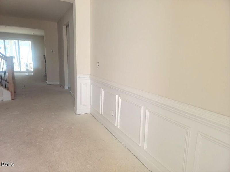 Image 41 of a home in Tobacco Road.