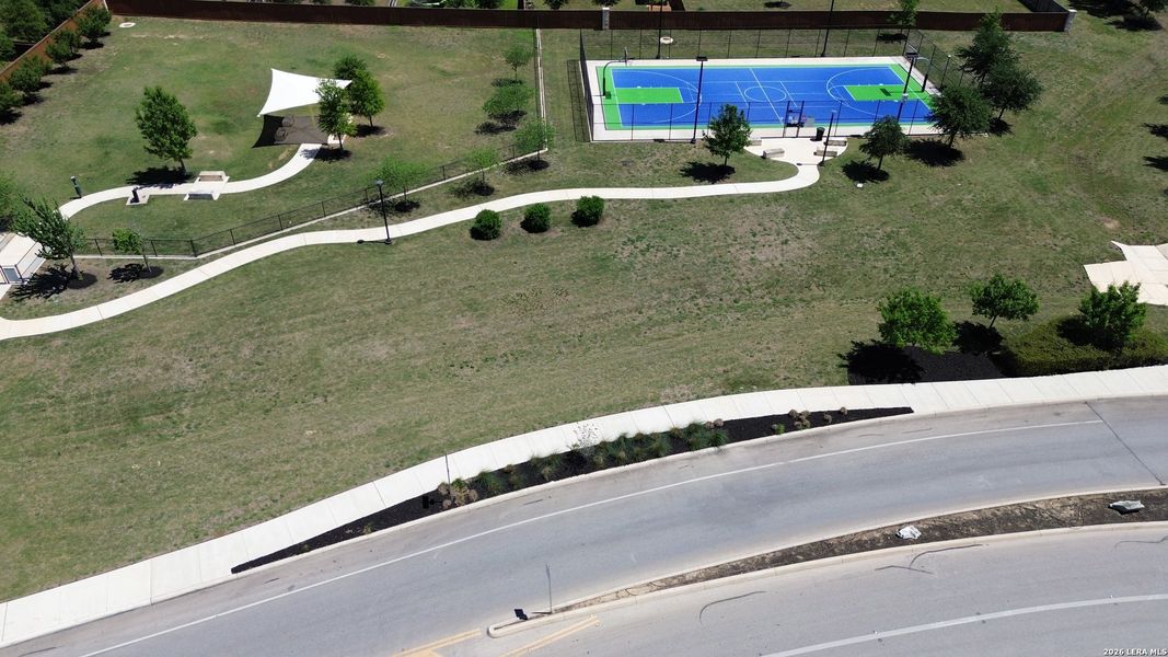 Community amenities in Langdon, San Antonio (Image 27).