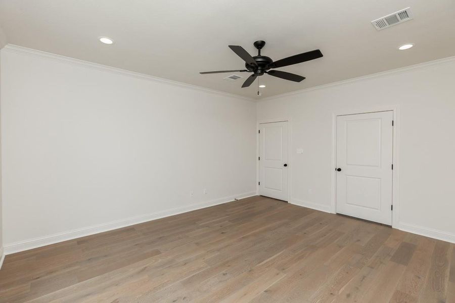 Spacious, unfurnished interior of a new home in , Beaumont (Image 28).
