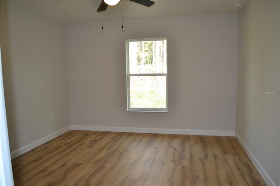 Spacious, unfurnished interior of a new home in , Dunnellon (Image 33).