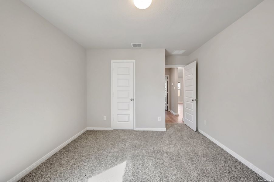 Spacious, unfurnished interior of a new home in Paloma Park, Converse (Image 46).