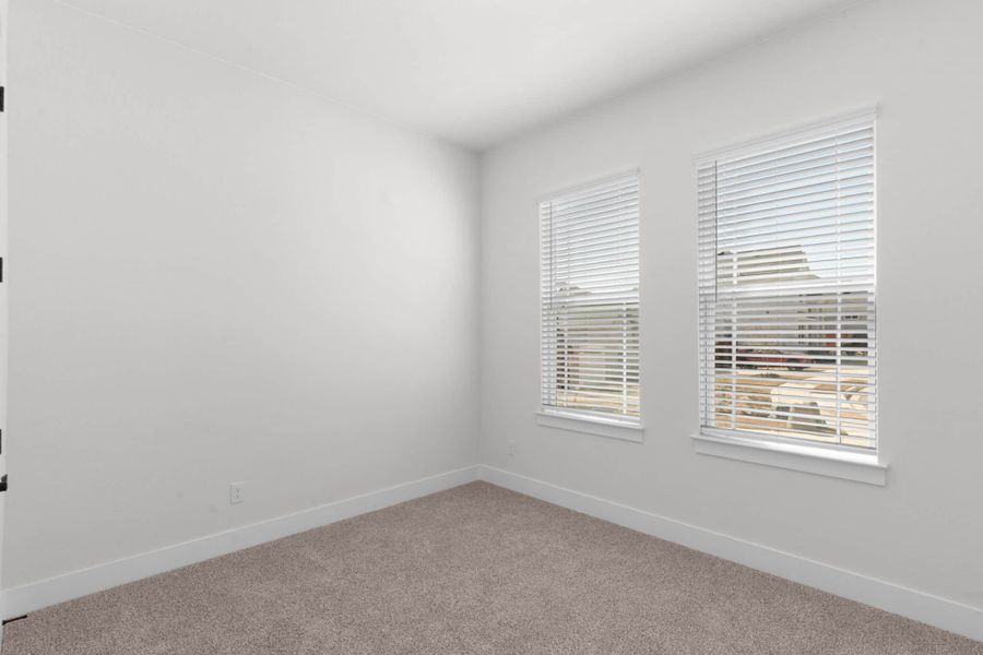 Spacious, unfurnished interior of a new home in Lariat, Liberty Hill (Image 16).