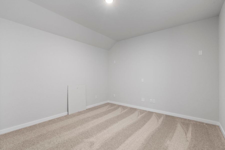 Spacious, unfurnished interior of a new home in Fulbrook on Fulshear Creek 60', Fulshear (Image 29). Spacious, unfurnished interior of a new home in Fulbrook on Fulshear Creek 60', Fulshear (Image 29).