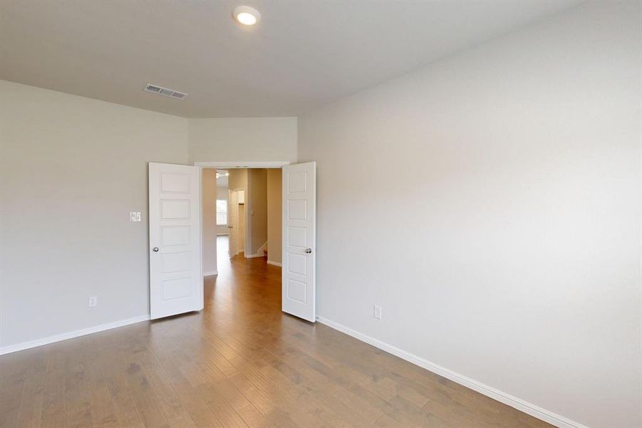 Spacious, unfurnished interior of a new home in The Preserve, Justin (Image 23).