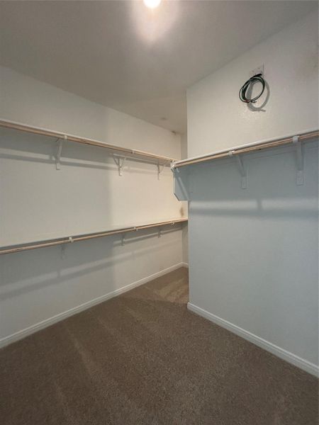 Spacious, unfurnished interior of a new home in Berry Creek Highlands, Georgetown (Image 24).